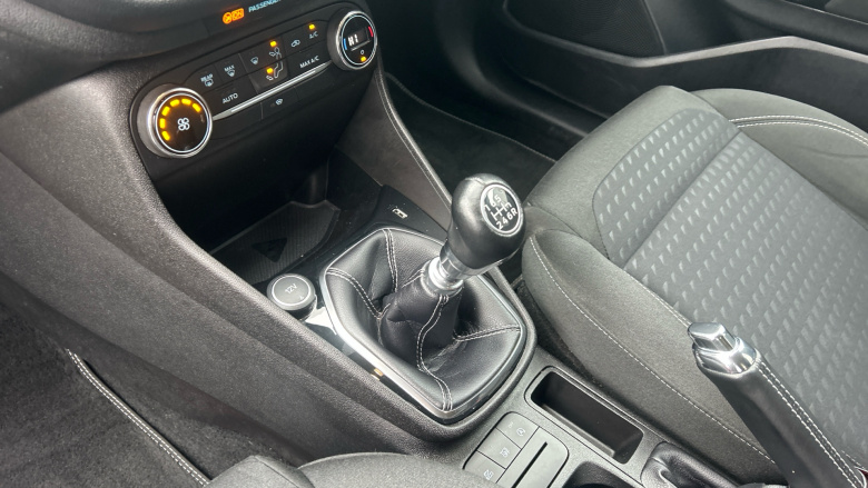 Ford Fiesta 1.0 EcoBoost Titanium 5dr Petrol Hatchback